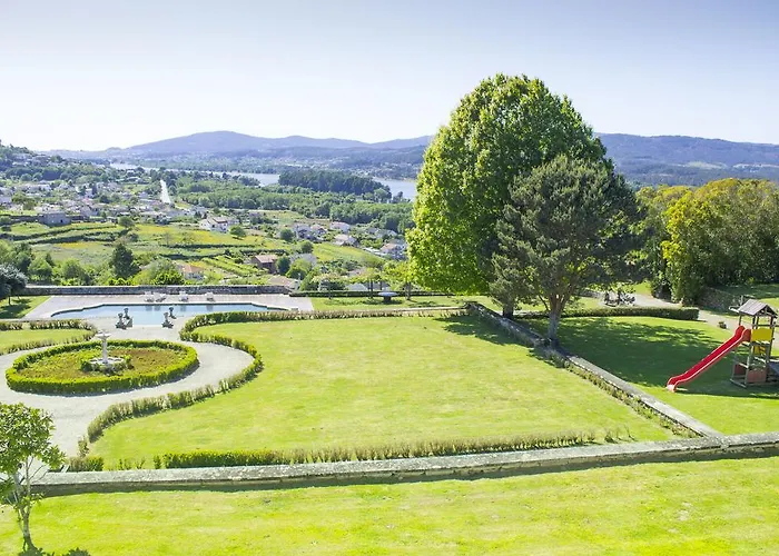 Boega ヴィラ・ノーヴァ・デ・セルヴェイラ